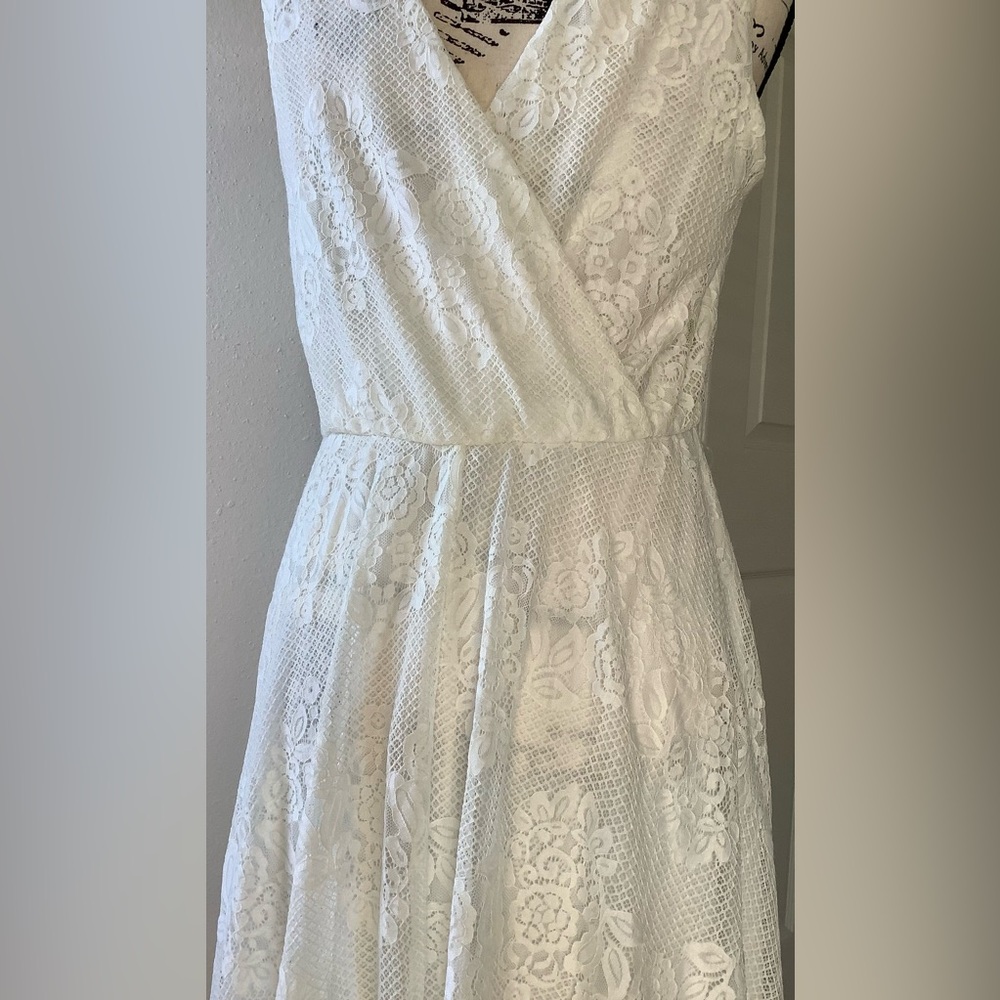 AUW White Lace Midi Dress - Picture 6 of 11